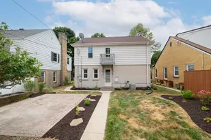 2746 N 73rd St, Wauwatosa, WI 53210 - Photo 29