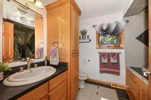 2531 Lakeshore Dr, Racine, WI 53139 - Photo 27