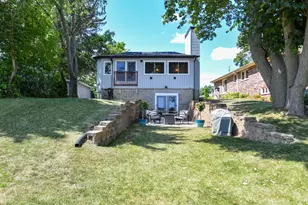 2531 Lakeshore Dr, Racine, WI 53139 - Photo 43