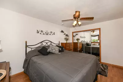 2531  Lakeshore Dr, Racine, WI 53139 - Photo 31