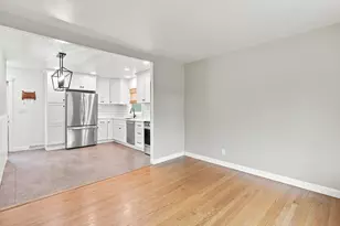 10579 S Barton Rd, Oak Creek, WI 53154 - Photo 7