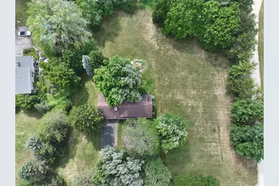 993  Middle Ridge Dr, Richfield, WI 53033 - Photo 35
