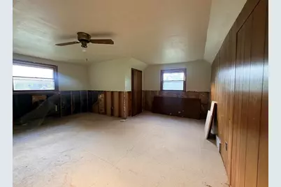 993  Middle Ridge Dr, Richfield, WI 53033 - Photo 17