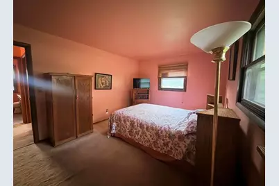 993  Middle Ridge Dr, Richfield, WI 53033 - Photo 13