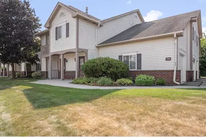 590  Pewaukee Rd #C, Pewaukee, WI 53072 - Photo 3