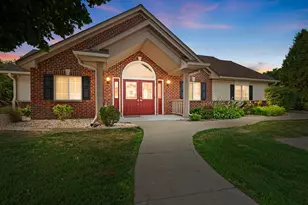 590 Pewaukee Rd, Pewaukee, WI 53072 - Photo 21