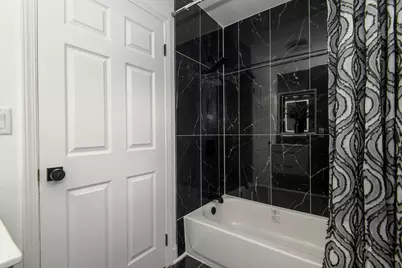 2327 W Vine St, Milwaukee, WI 53205 - Photo 13