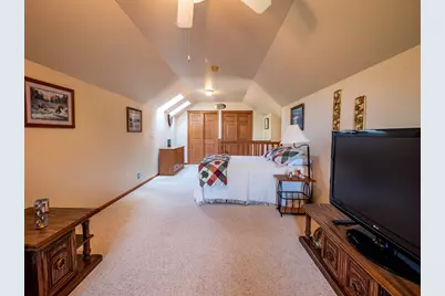 2671 W Wingate Ln, West Bend, WI 53090 - Photo 13