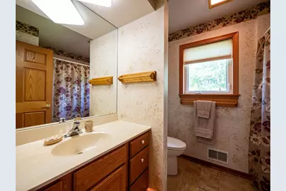 2671 W Wingate Ln, West Bend, WI 53090 - Photo 11