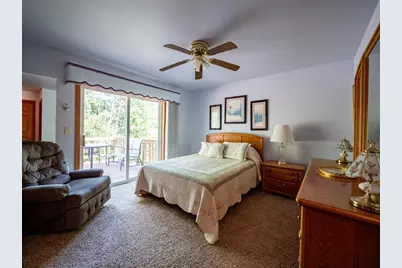 2671 W Wingate Ln, West Bend, WI 53090 - Photo 9