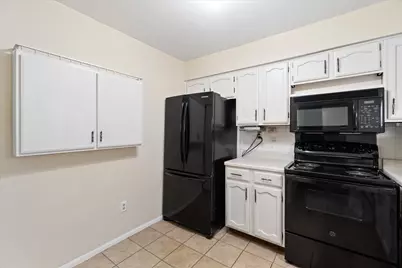 3635 N Tucker Pl #203, Milwaukee, WI 53222 - Photo 5
