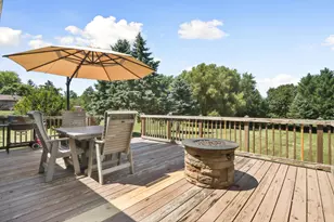 W5502 Evergreen Rd, Sugar Creek, WI 53121 - Photo 25