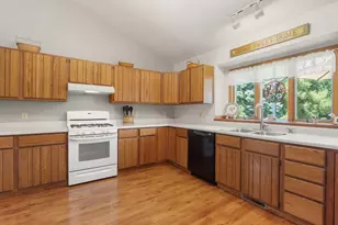W5502 Evergreen Rd, Sugar Creek, WI 53121 - Photo 7