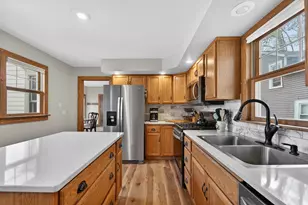 102 N Jefferson St, Racine, WI 53185 - Photo 7