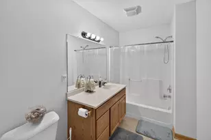 470 N Silverbrook Dr, West Bend, WI 53090 - Photo 15