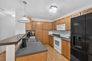 470 N Silverbrook Dr, West Bend, WI 53090 - Photo 7