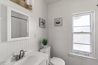 2704 N 46th St, Milwaukee, WI 53210 - Photo 21