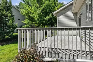 124 Meehan Cir, West Bend, WI 53095 - Photo 31