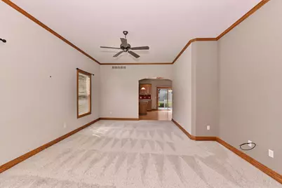 124  Meehan Cir, West Bend, WI 53095 - Photo 9