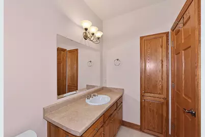 124  Meehan Cir, West Bend, WI 53095 - Photo 21