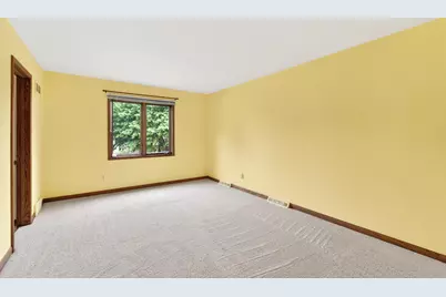6028  Quaker Hill Rd, Racine, WI 53406 - Photo 27