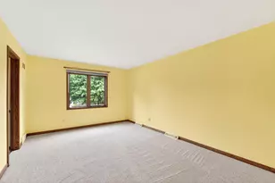 6028 Quaker Hill Rd, Racine, WI 53406 - Photo 27