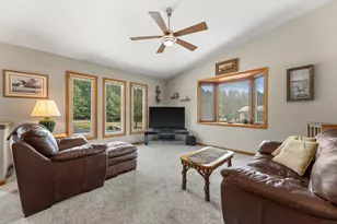 W369S4863 Needle Point Dr, Ottawa, WI 53118 - Photo 7