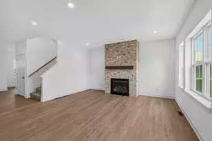 122 Luxembourg Brotherhood Blvd, Belgium, WI 53004 - Photo 3