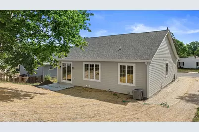 772  Eastern Ave, West Bend, WI 53095 - Photo 33