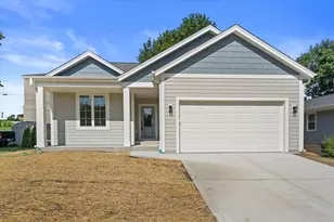 772 Eastern Ave, West Bend, WI 53095 - Photo 1