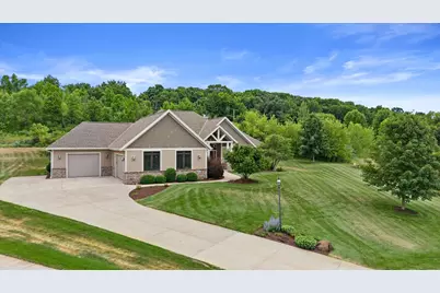 5465 S Baneberry Ct, New Berlin, WI 53146 - Photo 43