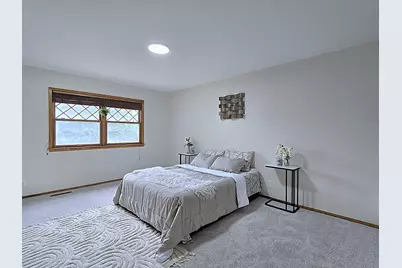 N85W17745  Ann Ave, Menomonee Falls, WI 53051 - Photo 39