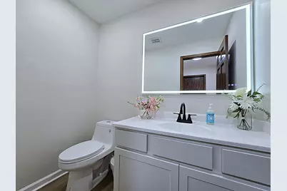 N85W17745  Ann Ave, Menomonee Falls, WI 53051 - Photo 45