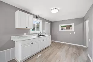 5325 N 48th St, Milwaukee, WI 53218 - Photo 7