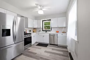 4873 N 88th St, Milwaukee, WI 53225 - Photo 5