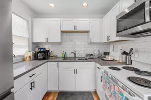 7428 N Santa Monica Blvd, Fox Point, WI 53217 - Photo 5