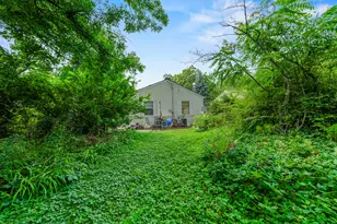 7428 N Santa Monica Blvd, Fox Point, WI 53217 - Photo 21
