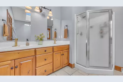 193  Lexington Ct, Sheboygan Falls, WI 53085 - Photo 23