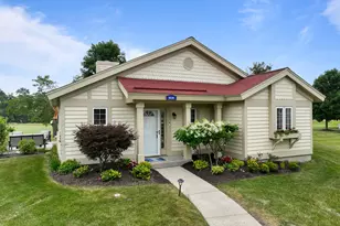 1630 Highland Dr, Geneva, WI 53147 - Photo 3