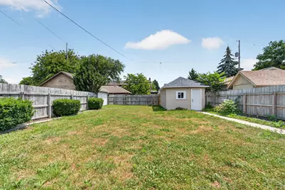 2045  Deane Blvd, Racine, WI 53403 - Photo 17
