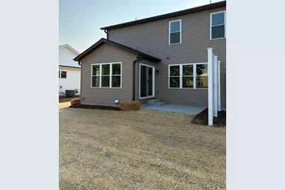 754  Pleasant Park Ct, Johnson Creek, WI 53038 - Photo 5