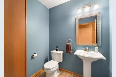 3288 W Yorkshire Cir, Franklin, WI 53132 - Photo 31