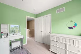 3288 W Yorkshire Cir, Franklin, WI 53132 - Photo 21