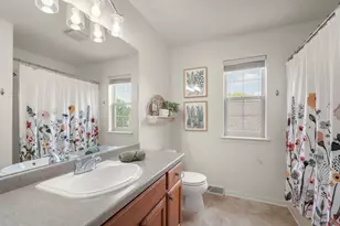 3288 W Yorkshire Cir, Franklin, WI 53132 - Photo 17