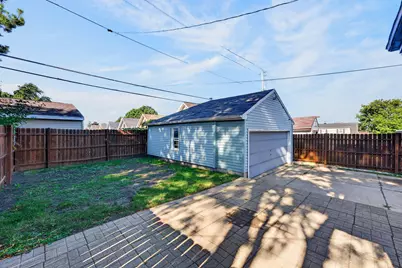 9012 W Greenfield Ave, West Allis, WI 53214 - Photo 23