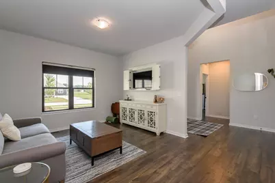 35105  Castle Rock Dr, Summit, WI 53066 - Photo 5