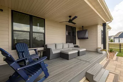 35105  Castle Rock Dr, Summit, WI 53066 - Photo 47