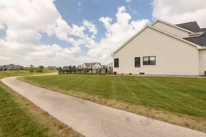 35105  Castle Rock Dr, Summit, WI 53066 - Photo 53