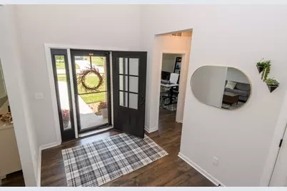 35105  Castle Rock Dr, Summit, WI 53066 - Photo 3