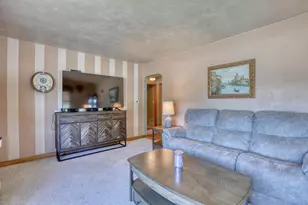 621 W Main St, Newburg, WI 53090 - Photo 15